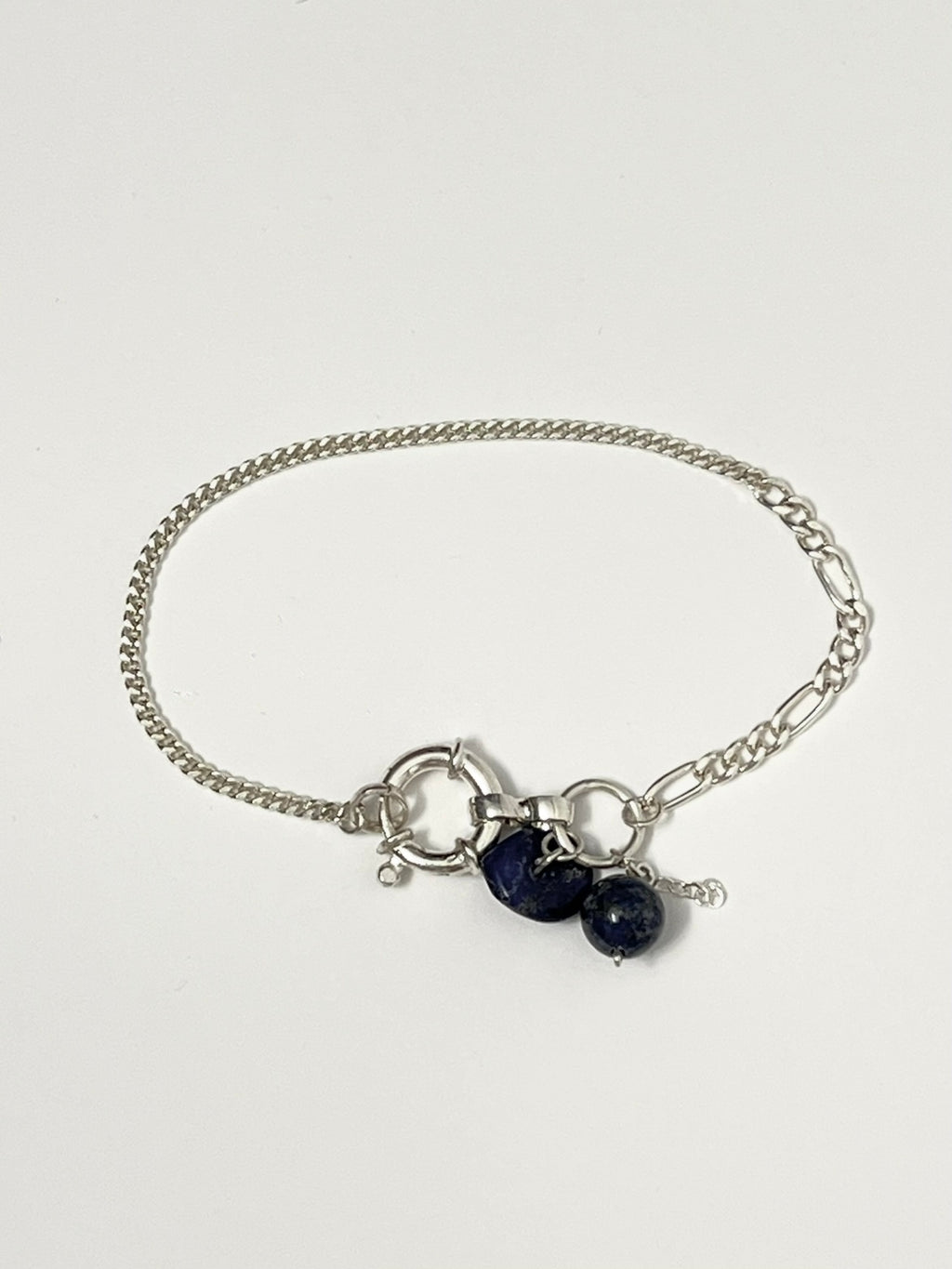 Blue pupil bracelet